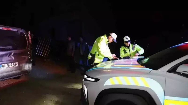 Nevşehir'de Çıkmaz Sokakta Yakalanan Sürücü: 'Dur' İhtarını Hiçe Saydı, Kaçacak Yer Bulamadı!