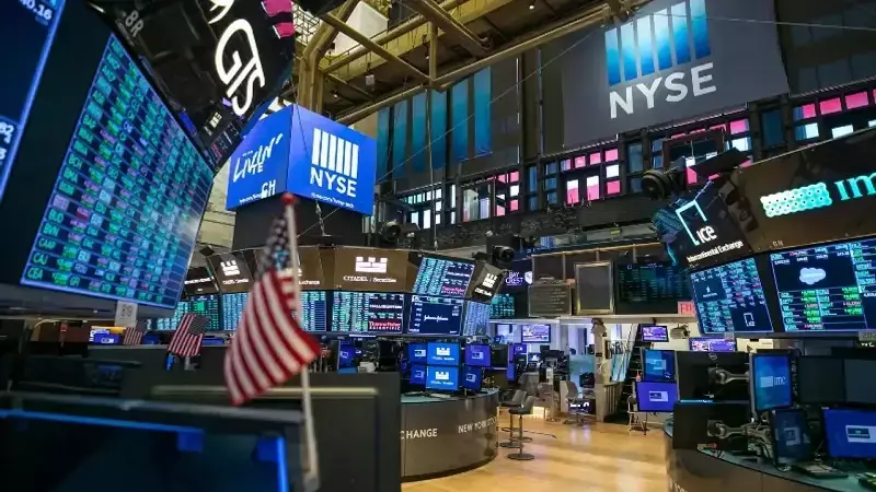 New York Borsası Kan Kaybediyor: Dow Jones'un Sert Düşüşü Yatırımcıları Tedirgin Etti!