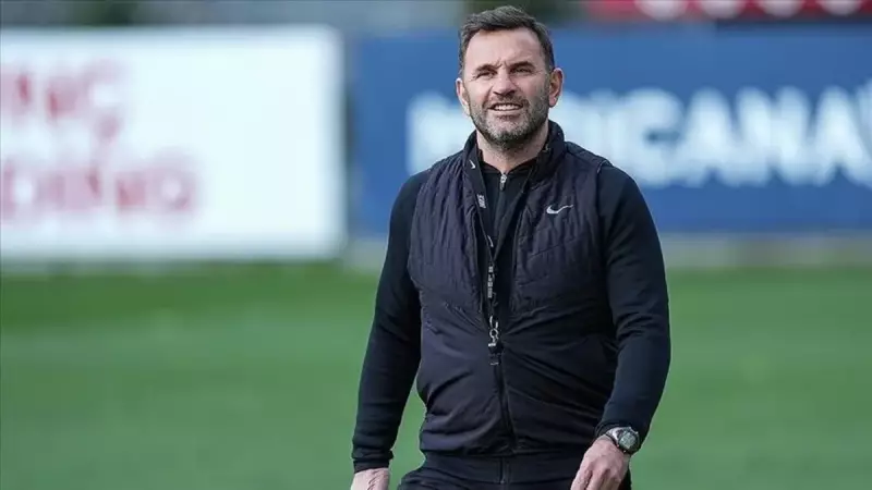 Okan Buruk'tan Altın Vuruş! Çeyrek Altın Ödülüyle Takımı Coşturdu