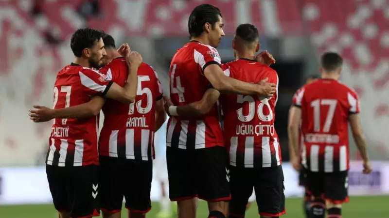 Sakaryaspor'a Şok Ceza! Yabancı Oyunu PFDK'de - Süper Lig Rüyası Tehlikeye mi Girdi?