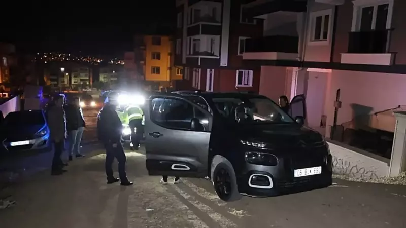 Sarhoş Sürücünün Polise Kaçışı ve 'Savcı Amcayı Arayayım mı?' Savunması: İnanılmaz Trafik Anları!
