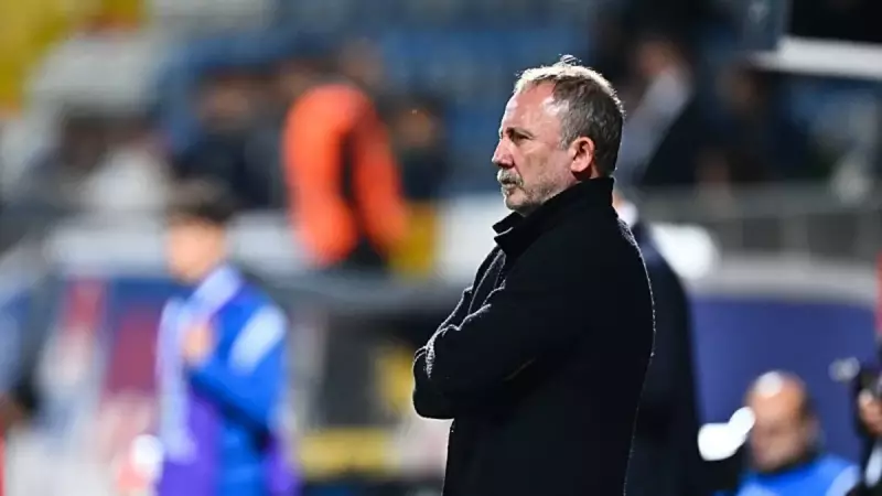 Sergen Yalçın'dan Taraftarlarla Samimi Diyalog! Maç Sonrası Tüm Detayları Anlattı