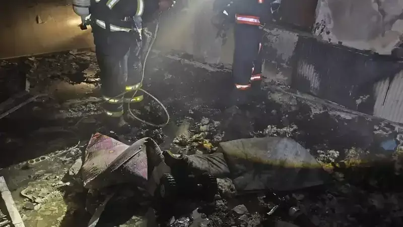 İstanbul'da Çıkan Yangında İki Kişi Zehirlendi: Dumandan Etkilenenlerin Dramı