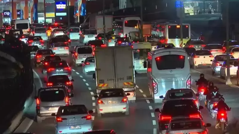 İstanbul'da Trafik Kilitlendi: Avrupa Yakası Adeta Durma Noktasında!
