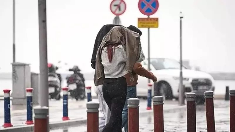 İstanbul'da Yarın Okullar Tatil Mi? Meteoroloji'den Flaş Uyarı Geldi!