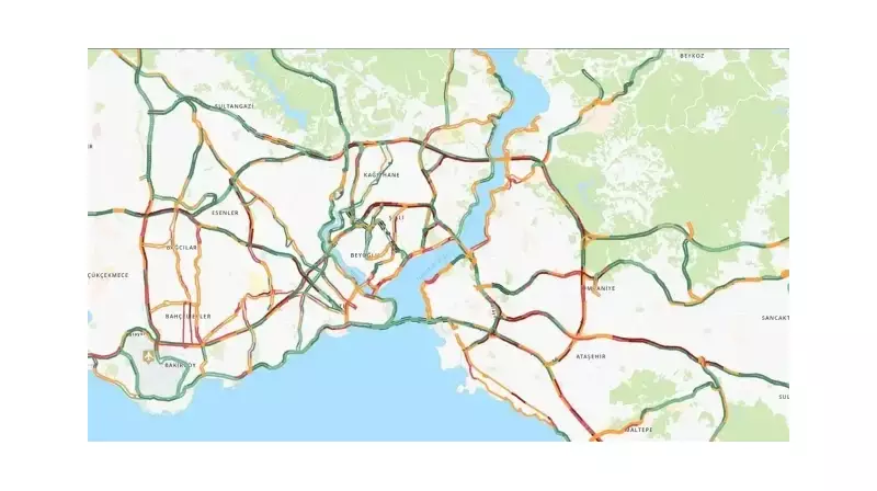 İstanbul'u Etkisi Altına Alan Sağanak: Trafik Felç Oldu!