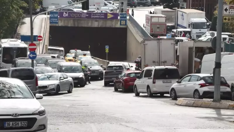 Trafik Cezalarında Dev Artış! Araçtan İnen Sürücüye 180 Bin TL, Ters Yöne Girene 90 Bin TL