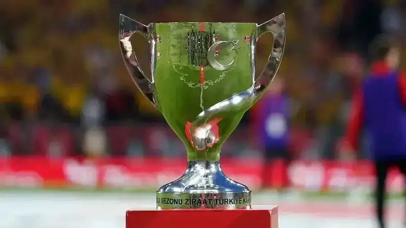 Türkiye Kupası'nda Tarihi Skandal: Süper Lig Ekibi Amatör Takıma Elendi!