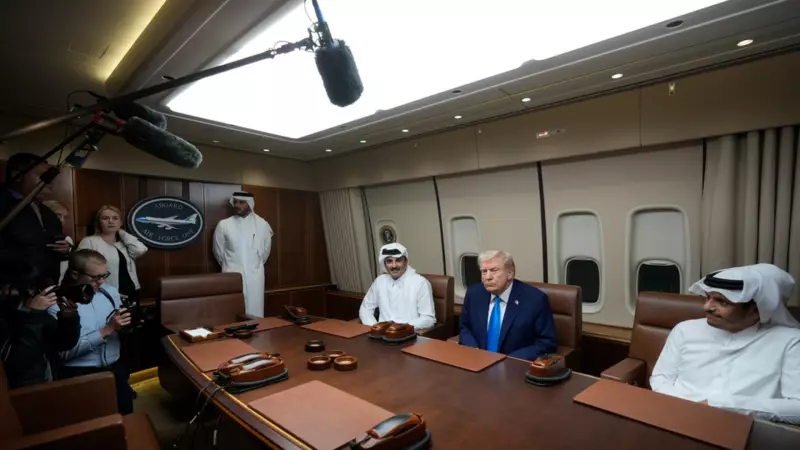 Trump'ın Akaryakıt Molasında Şaşırtan Görüşme: Katar Emiri ile Kritik Buluşma!