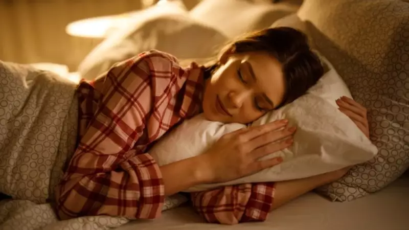 Uyku Pozisyonunuz Sağlığınızı Ele Veriyor! En Doğru Uyku Şekli ve Yapılan Kritik Hatalar