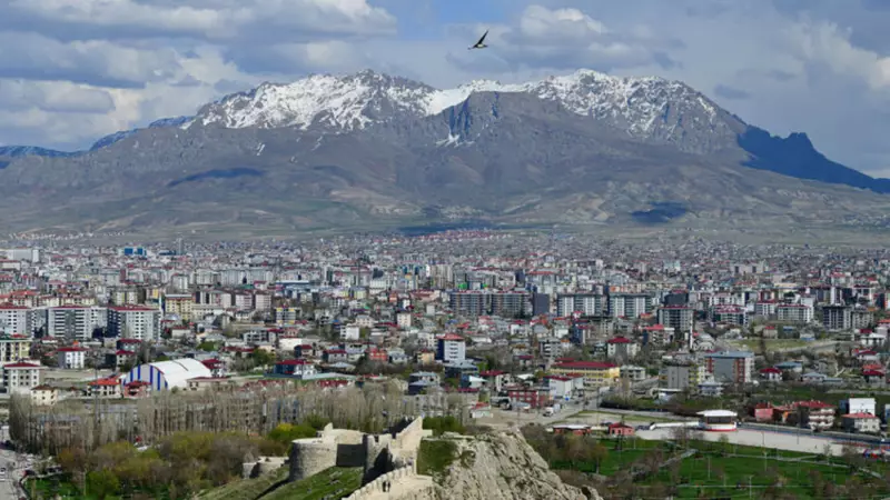 Van Hakkında Bilinmeyenler: İşte Bu Kadar Özel Kılan Şeyler!