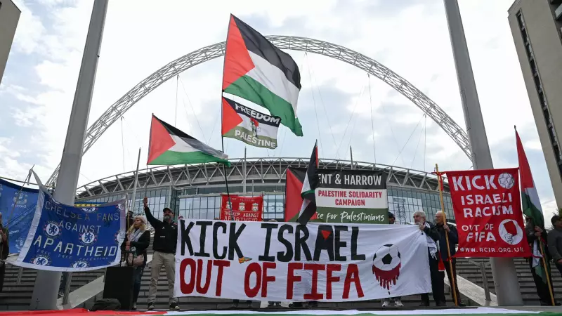Wembley'de Tarihi İsrail Protestosu: Binlerce Ayakta, Dev Stadyuma Yürüdü!