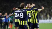 Fenerbahçe Avrupa'da Dev Bir Çınarı Daha Devirdi: 400 Gol!