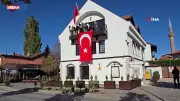 Kosovalı 102 Kadından Muhteşem Jest: Türkiye'nin Kuruluş Yıldönümü İçin Dev Bayrak
