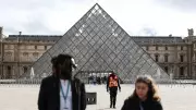 Louvre Müzesi Soygunu: Paha Biçilmez Mücevherlerin Akıbeti İddiası Şoke Etti!