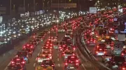 İstanbul'da Trafik Kilitlendi: Yoğunluk %87'ye Fırladı!