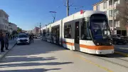 Tramvayın Servis Kapısına Çarpmasıyla İstanbul'da 3 Kişi Yaralandı!