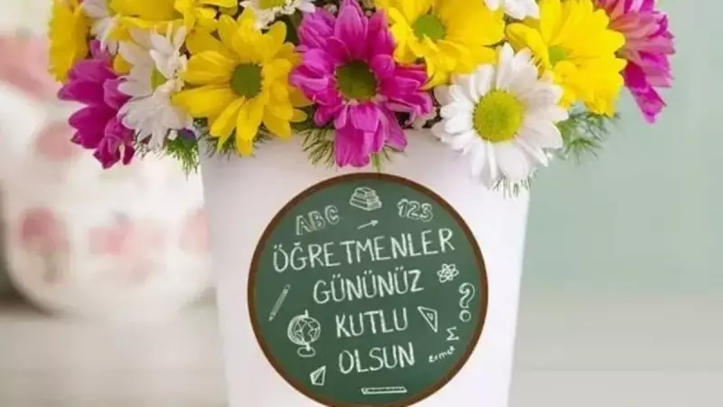 2025 Öğretmenler Günü: Kutlama Tarihi ve Anlamlı Etkinlik Önerileri