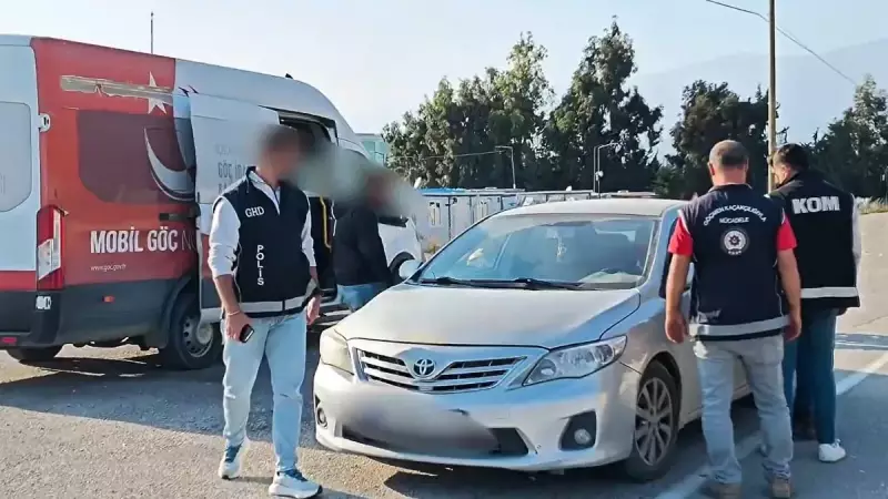 29 Göçmen Kaçakçısı Yakalandı, 687 Düzensiz Göçmen Tespit Edildi