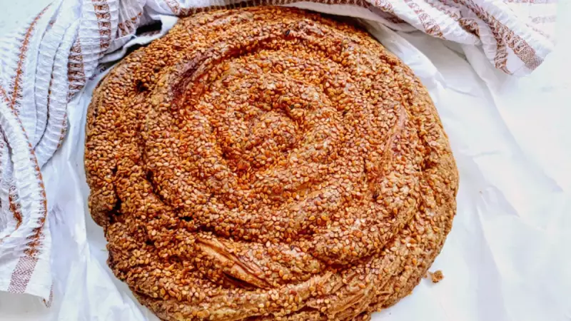 30 Dakikada Tahinli Çörek: Pastane Lezzeti Evinizde!