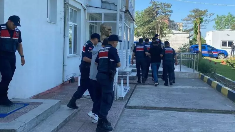 4 İlde Eş Zamanlı Hırsızlık Operasyonu: 14 Şüpheli Yakalandı