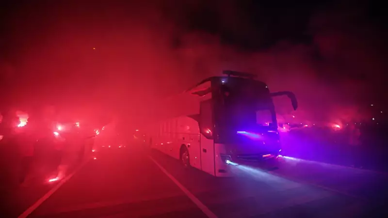 A Milli Takım Meşaleler Eşliğinde Stada Girdi: Bulgaristan Maçı