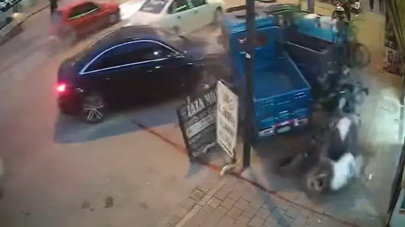 Adana'da İki Kamera İşte Böyle Yakaladı: Korkunç Kaza Anı