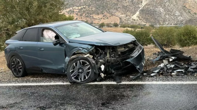 Adıyaman'da İki Araç Çarpıştı: 9 Yaralı