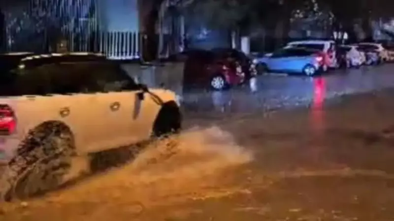 Çanakkale'de Sağanak: Cadde ve Sokaklar Göle Döndü