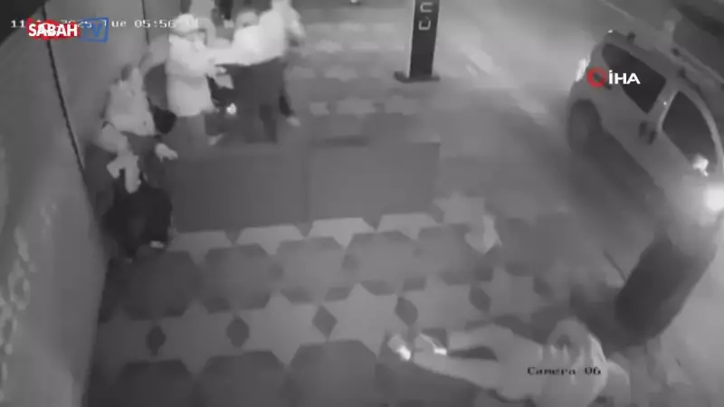 Ankara Mamak'ta Otobüs Durağına Dalan Otomobil: 6 Yaralı