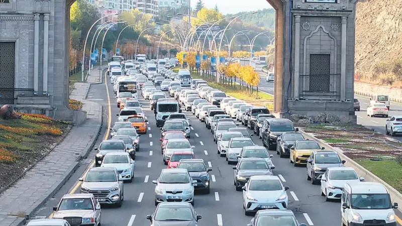 Ankara Trafik Çilesinin Sorumlusu Büyükşehir Belediyesi