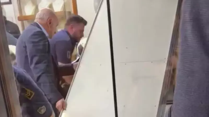 Ankara'da Kuyumcu Vitrin Asansörü Çöktü: İşçi Hayatını Kaybetti