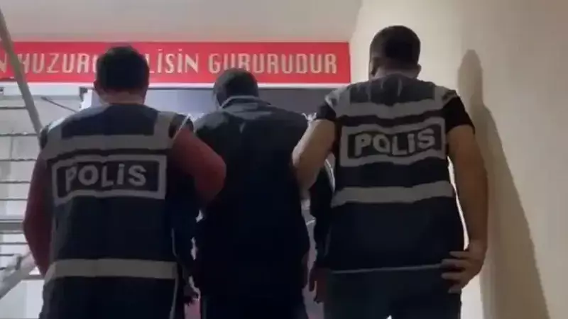 Aranan Cinsel Suç Zanlısı Tavuk Kümesinde Yakalandı