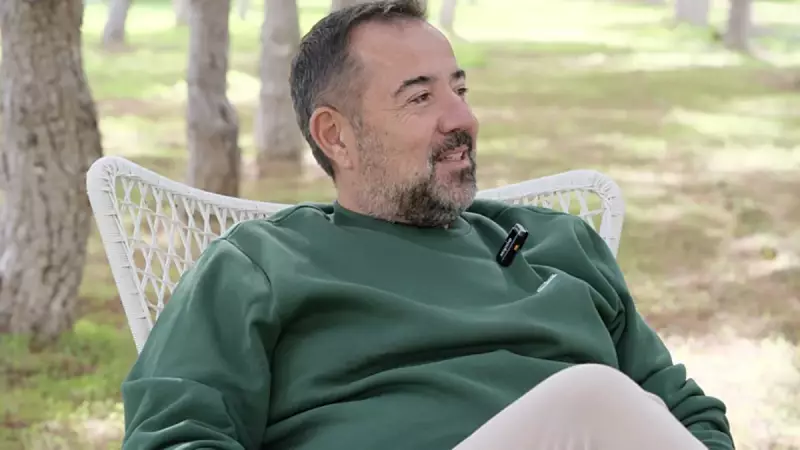 Ata Demirer İlk Parasını Ne İçin Harcadı? Bozcaada Aşkını Anlattı