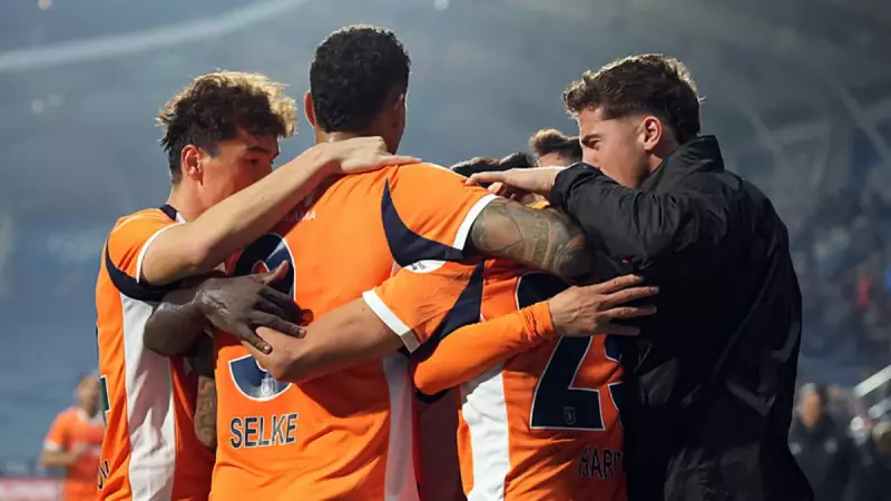 Başakşehir, Kasımpaşa'yı 3-1 Mağlup Etti! Selke Kırmızı Kart Gördü