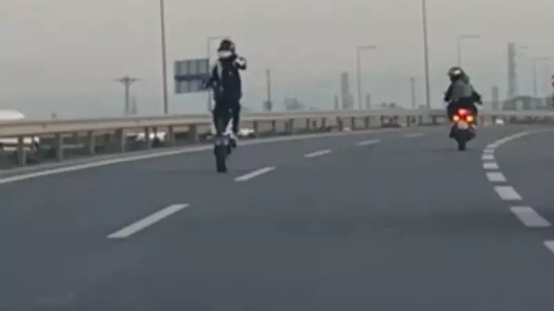 Başakşehir'de Motosiklet Akrobasisi Pahalıya Patladı: 4.334 TL Ceza