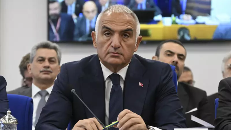 Bakan Ersoy: Kültür ve Turizm Bakanlığı'nın otel açma-kapama yetkisi yok