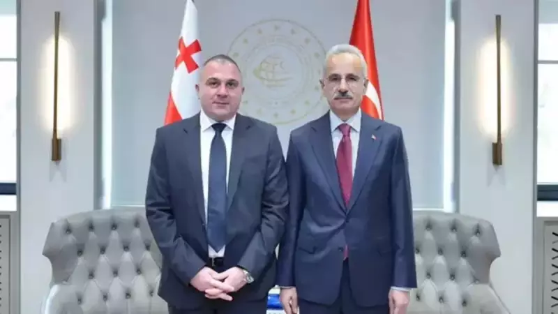 Bakan Uraloğlu Gürcistanlı Mevkidaşı ile Görüştü: 20 Şehit Anıldı