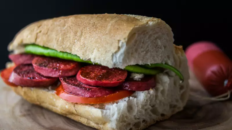 Bakanlık Sucukta Hile Yapan Markaları Açıkladı: İçinde Sakatat ve Kanatlı Eti Çıktı