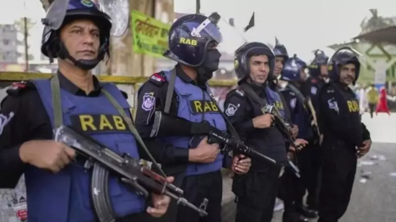 Bangladeş'te 11 Noktada Patlama: Otobüsler Yakıldı, Panik Yaşandı