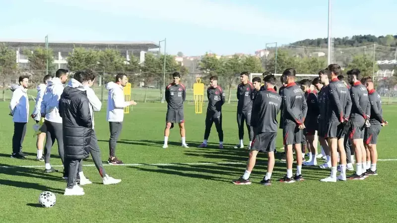 Beşiktaş'tan Mustafa Hekimoğlu Açıklaması: Kas Yırtığı Teşhisi
