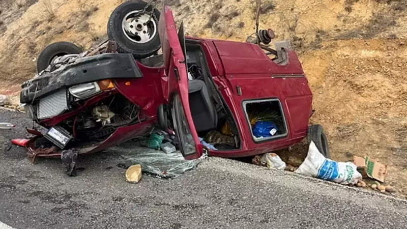 Bilecik'te Kamyonet Takla Attı: 2 Yaralı