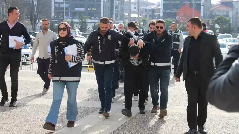 Bolu'da 140 Bin Dolarlık Dolandırıcılık: Sahte Savcı ve Polis Tuzağı