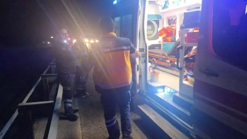 Bursa'da Park Halindeki Otomobil Yola Çıkarak Otobüsle Çarpıştı