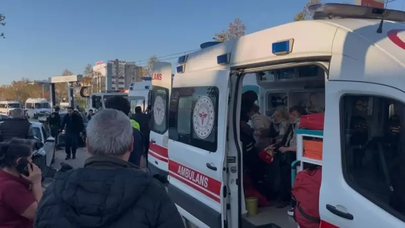 Bursa'da Yarışan İki Araç Kaza Yaptı: 13 Yaralı