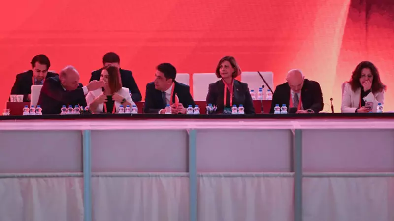 CHP 39. Kurultayı'nda PM ve YDK Üyeleri Seçiliyor