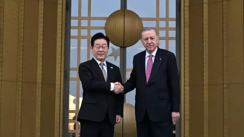 Cumhurbaşkanı Erdoğan, Güney Kore Cumhurbaşkanı Lee'yi Resmi Törenle Karşıladı