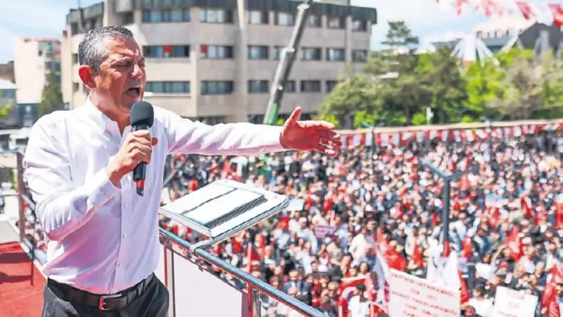 Cumhurbaşkanı Erdoğan'dan Özgür Özel'e Sert Eleştiri: Yolsuzlukları Savunuyor