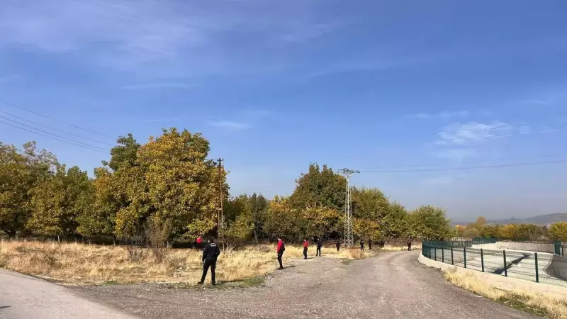 Elazığ'da 5 Gündür Kayıp Otizmli Veysel 200 Kişiyle Aranıyor