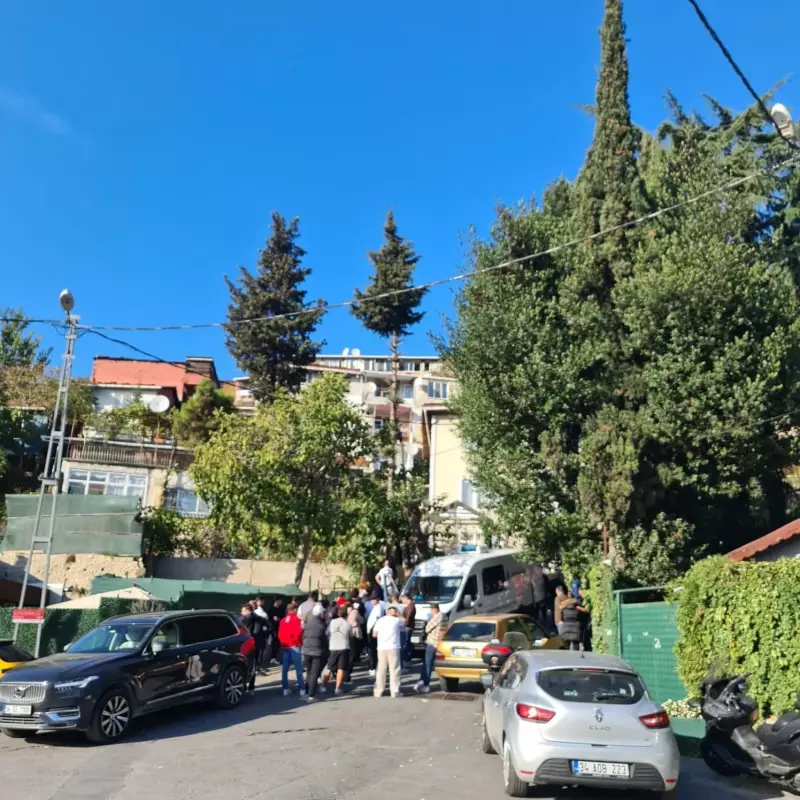 Emirgan'da Kan Donduran Cinayet: Konuşmaya Gittiği Kadını Öldürdü, Sonra Kendi Canına Kıydı!